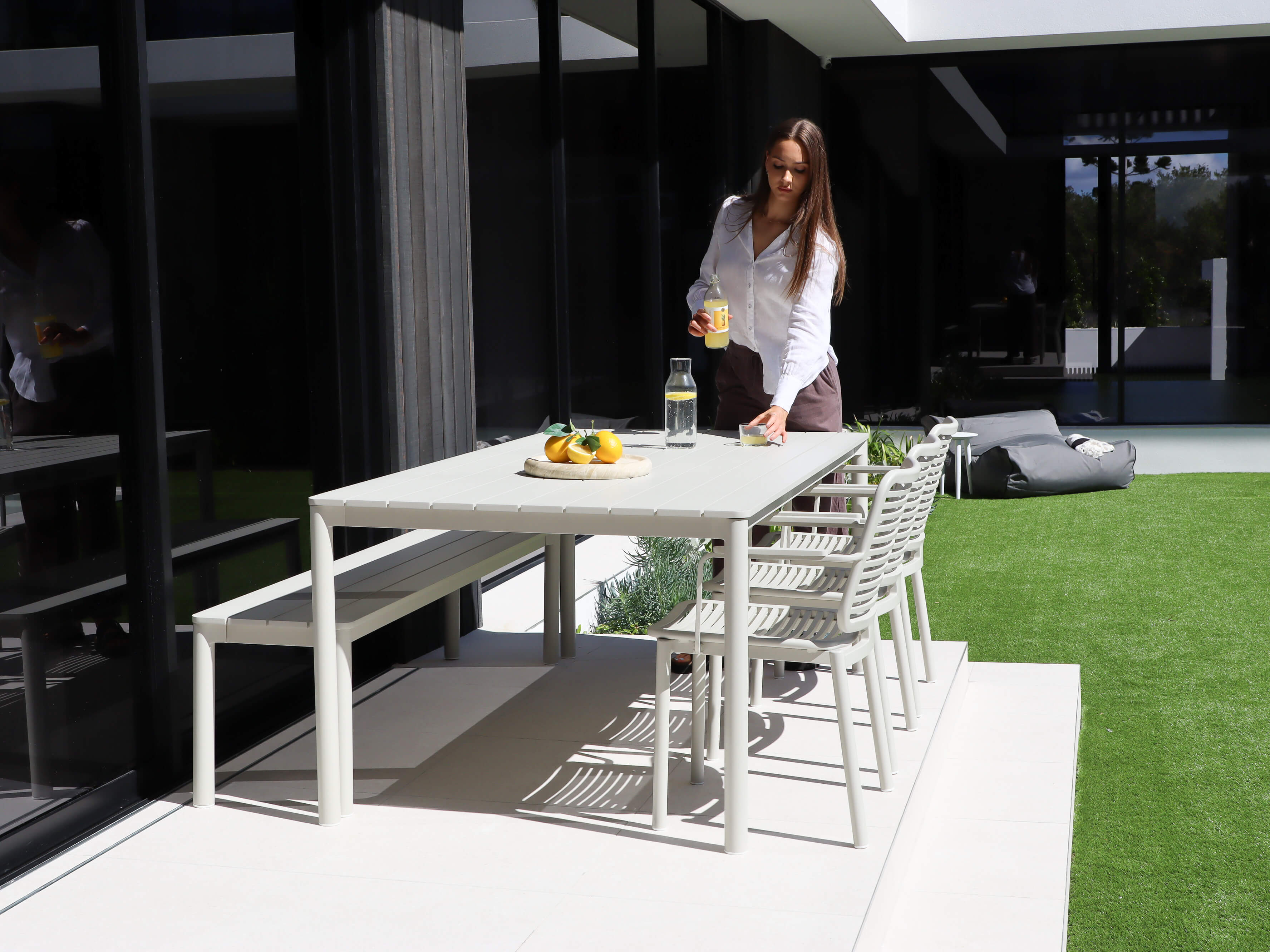 Cove 5pc Dining Setting with Bench Seat and Aluminium Dining Chairs
