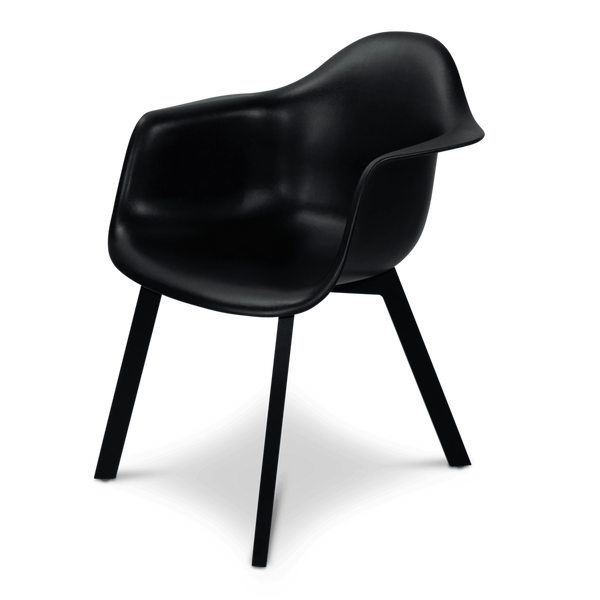 Noosa UV Plastic Outdoor Chair (PP) in Midnight Black with Aluminium Legs