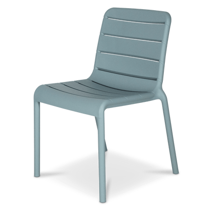 Caribbean Outdoor Extension Table in White with Aura UV Plastic Outdoor Chairs (PP)
