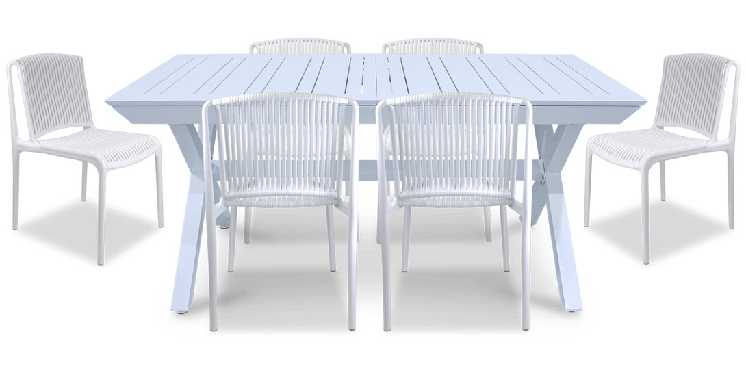 Caribbean Outdoor Extension Table in White with UV Plastic Outdoor Chairs (PP)